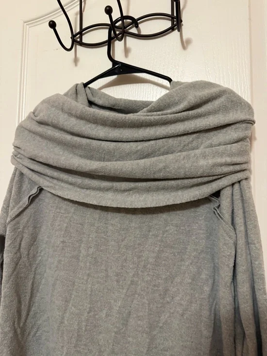ADORA Light Gray Knit Draped Neck Top - Picture 3 of 4